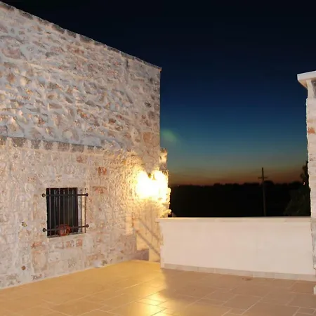 Il Trullo E Il Fortino